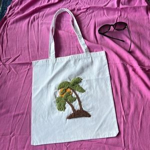 NWT - Nilly's Handmade Punch 'Island life' Lightweight Tote